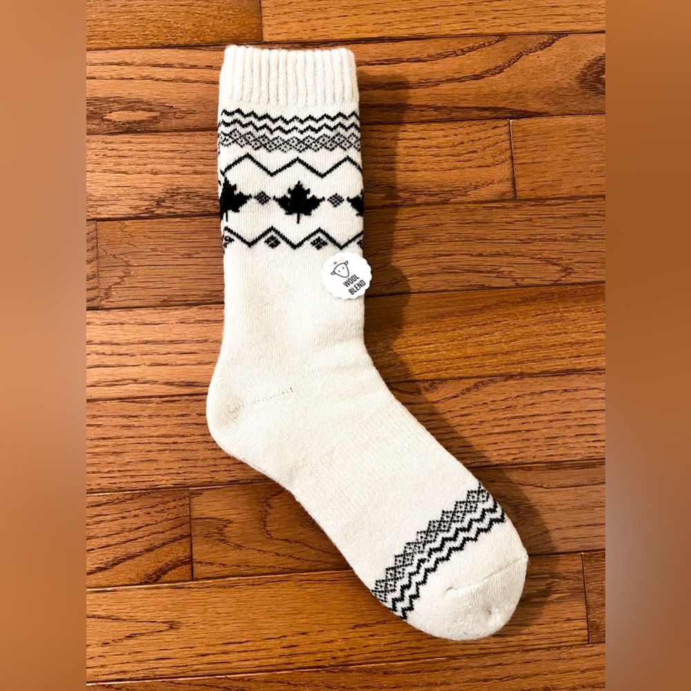 NWT Wool Socks with Maple Leaf Design
